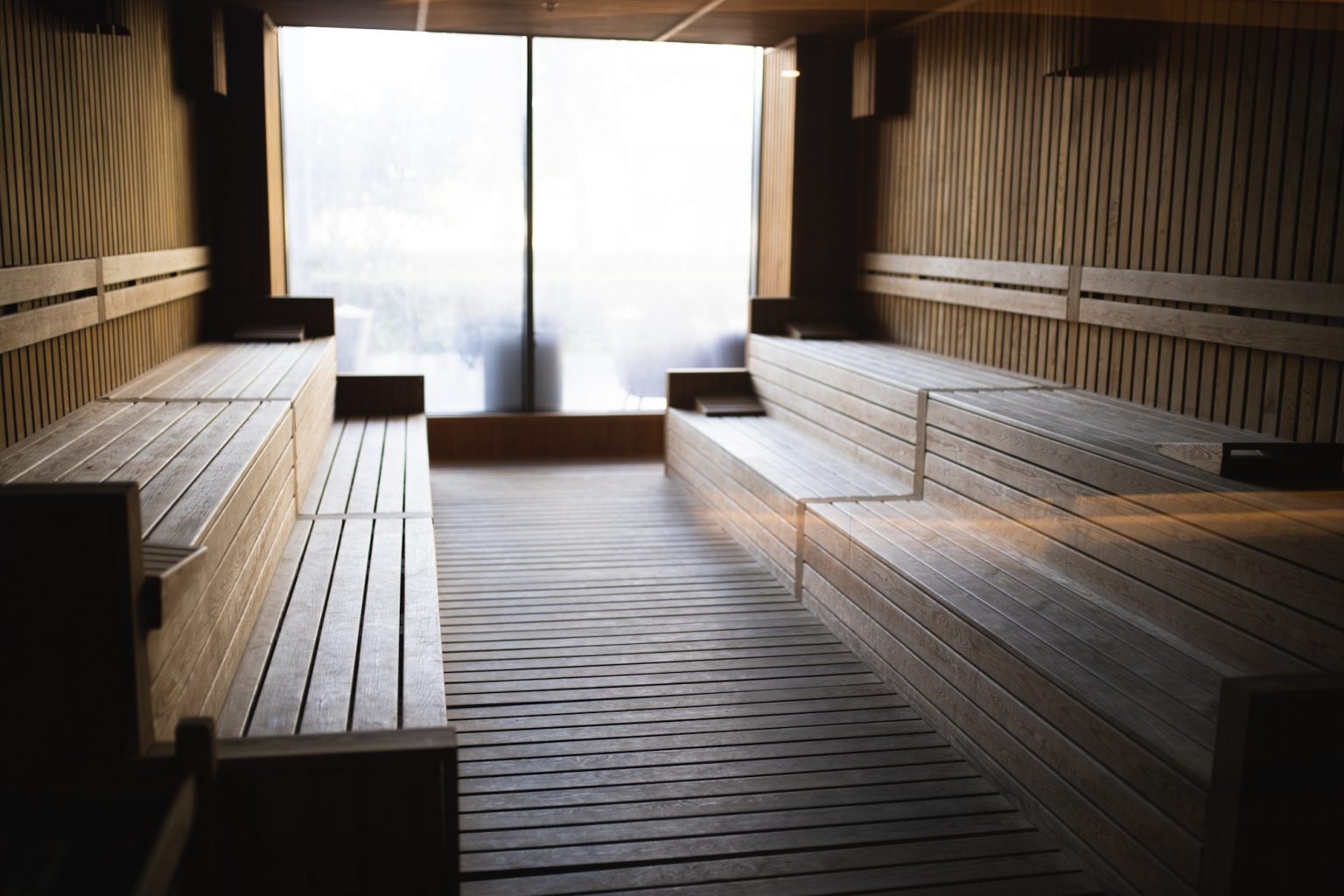 10-gyms-with-sauna-age-restriction-policies-love-at-first-fit